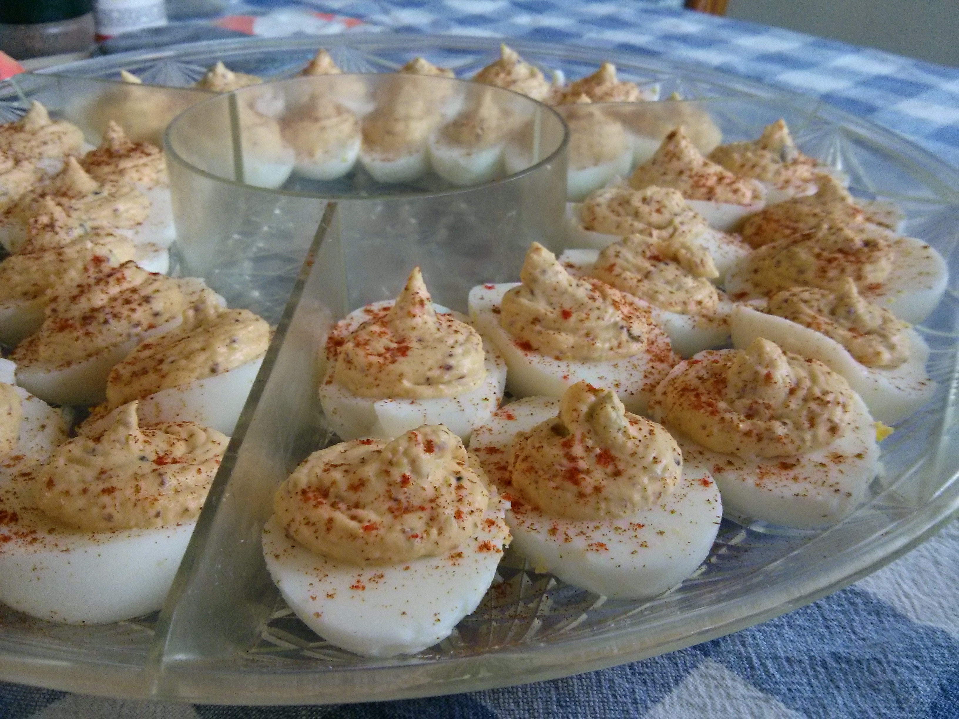 Another year, another impromptu deviled egg recipe