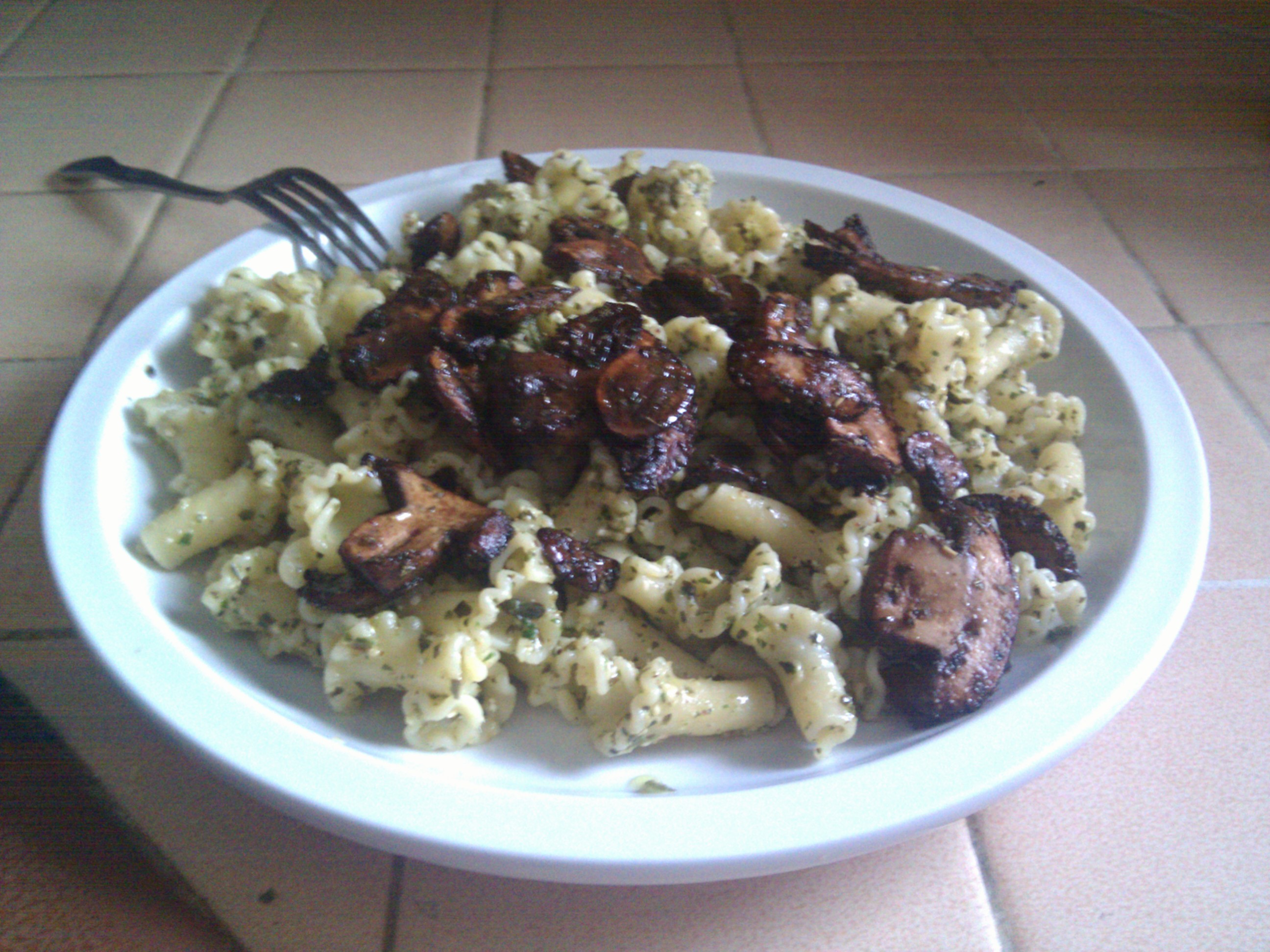 pesto popes and sauteed mushrooms